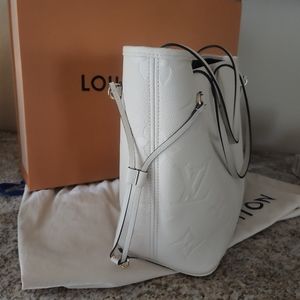 Loui vuitton neverfull